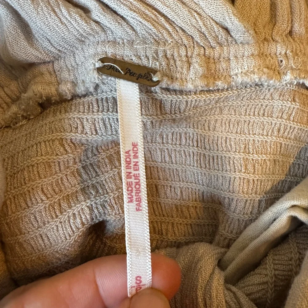 Free People S Boho Gauze Harem Jumpsuit Beige Taupe Smocked Waist Beaded Straps - Picture 9 of 10